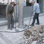Prime riparazioni dei danni causati dal terremoto in Grecia