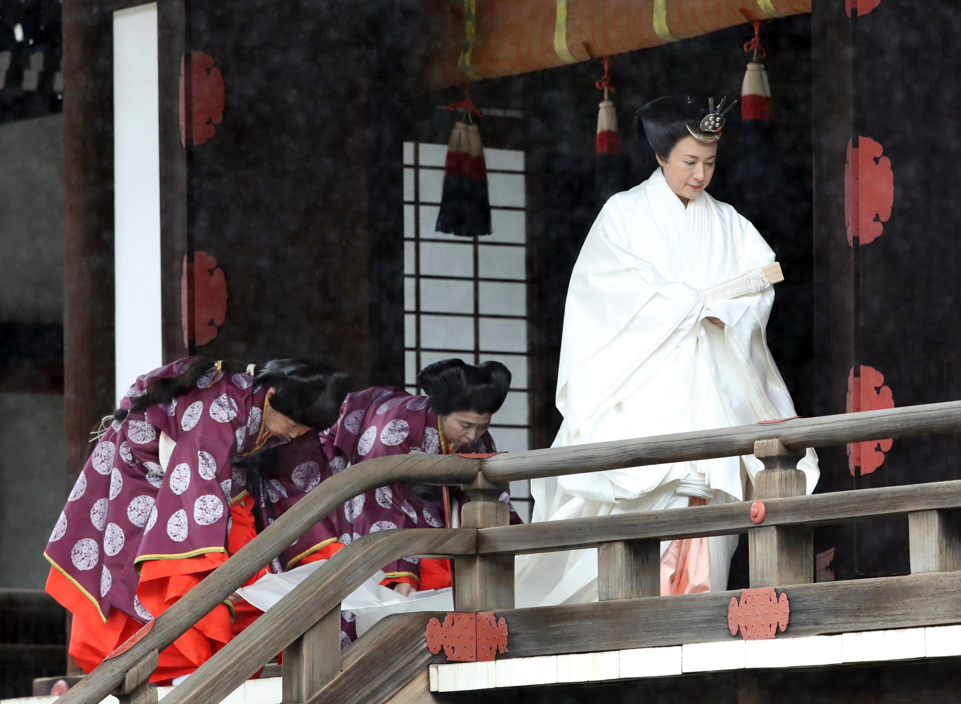 Oltre a Naruhito, la cerimonia ha incoronato anche la sua compagna, l'imperatrice Masako