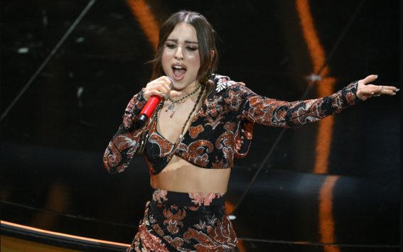 Angelina Mango è la prima classificata della terza serata del Festival di Sanremo