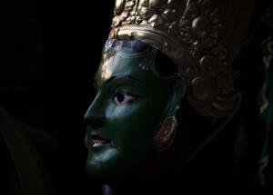 Maschere religiose dedicate alla divinità Naradevi durante il Dance festival di Kathmandu